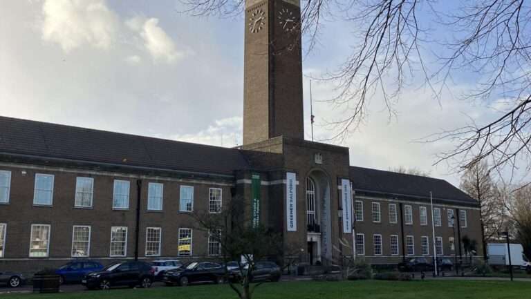 Salford Council - Salford Civic Centre - Swinton - LDRS